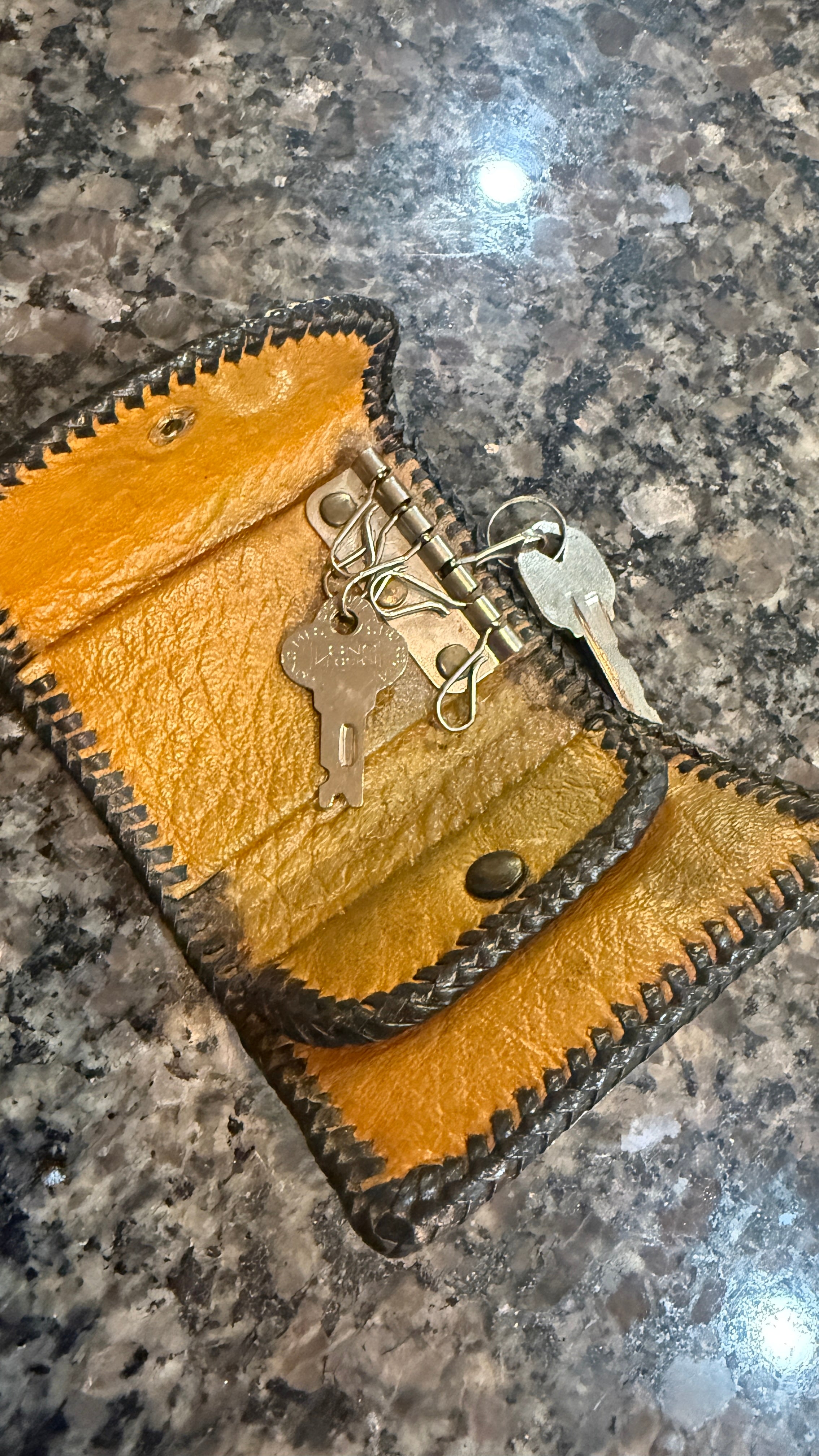 Vintage Leather Key & Coin Holder